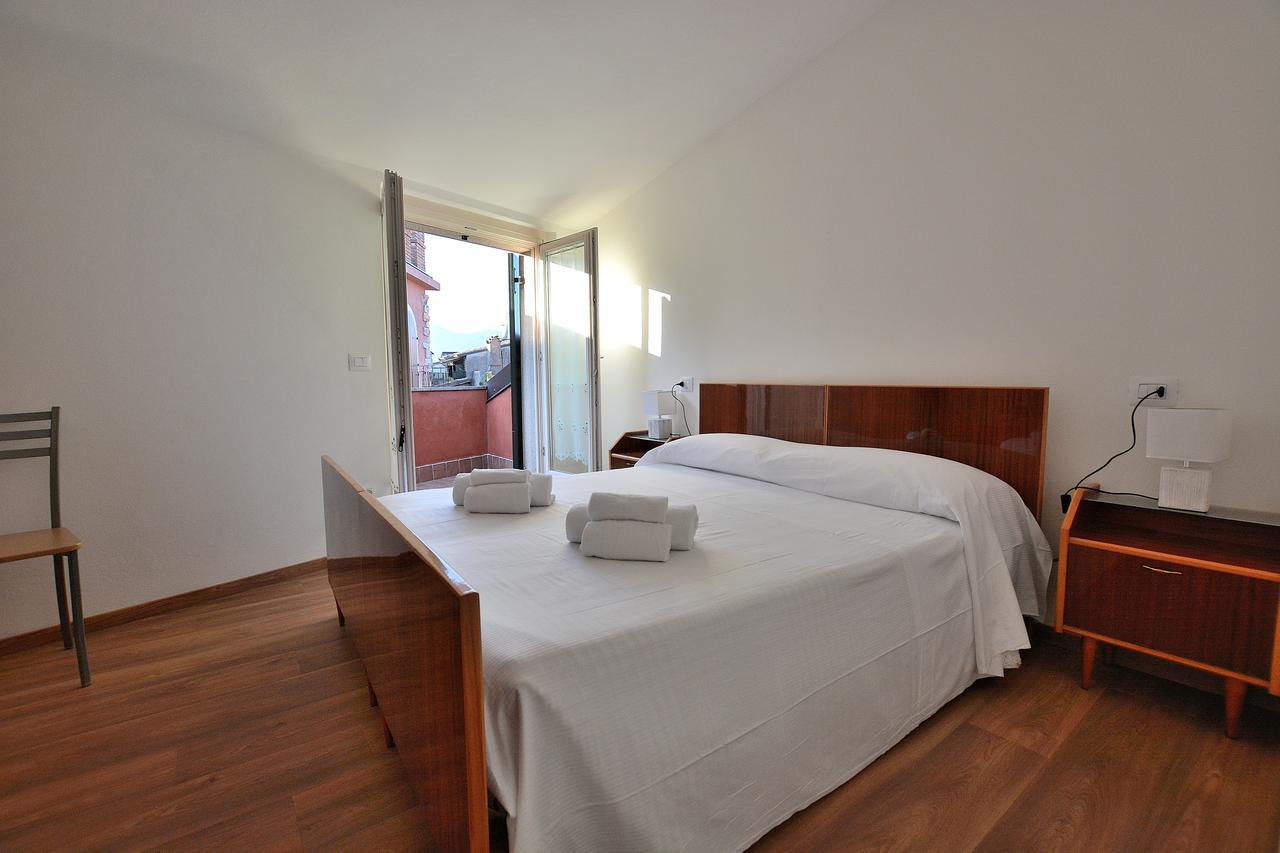 Apartment Del Pescatore Torri Del Benaco Exterior photo