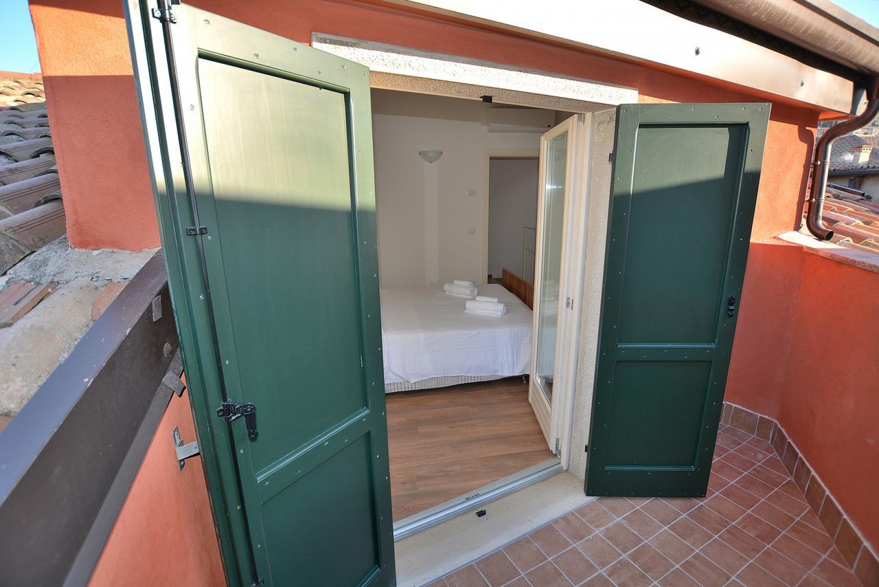 Apartment Del Pescatore Torri Del Benaco Exterior photo