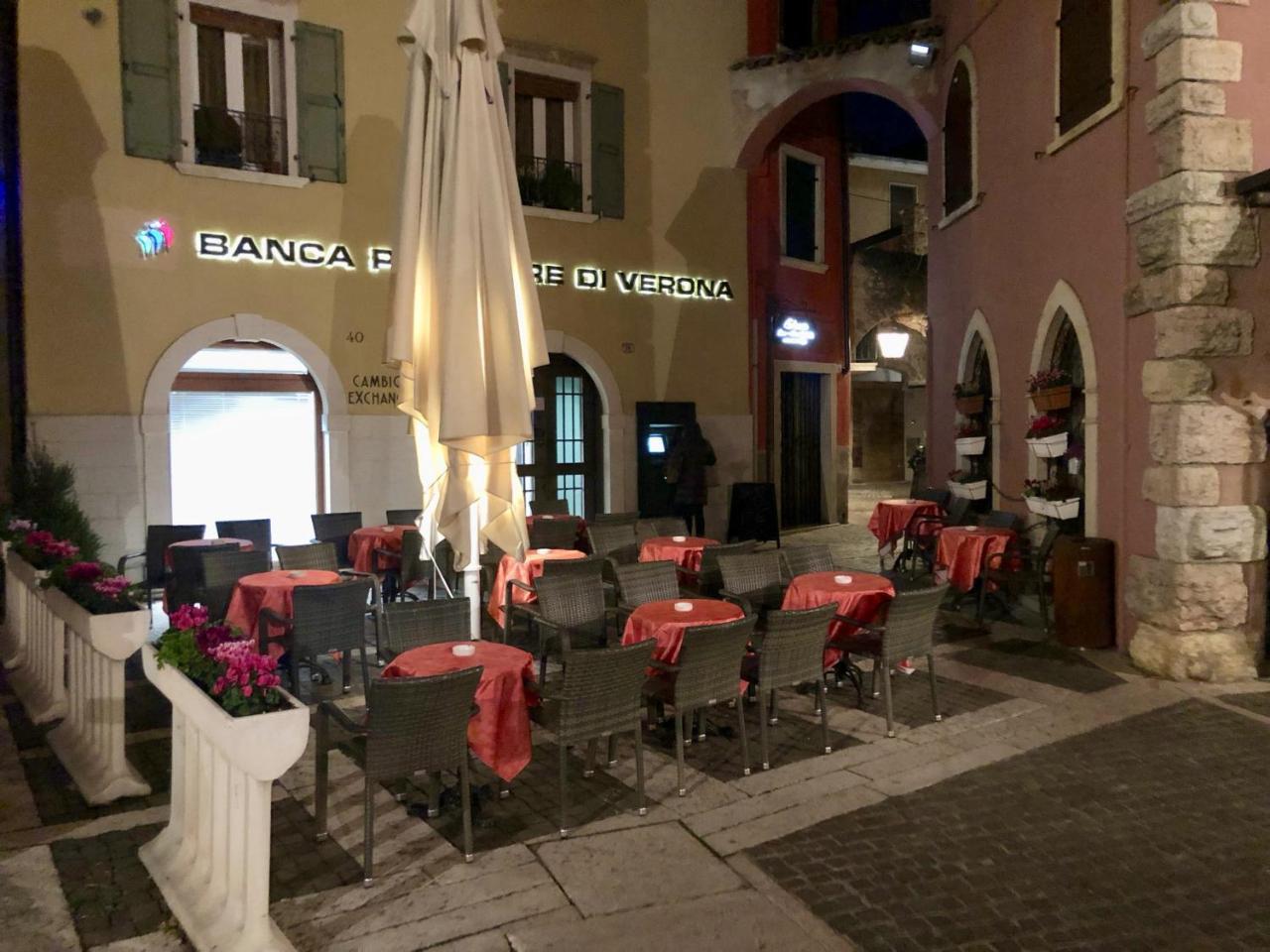 Apartment Del Pescatore Torri Del Benaco Exterior photo